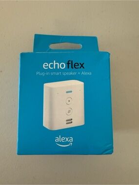 NIB Amazon Echo Flex Plug-In Smart Speaker with Alexa White USB Bluetooth